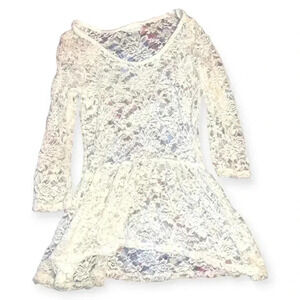 Decree lace peplum blouse